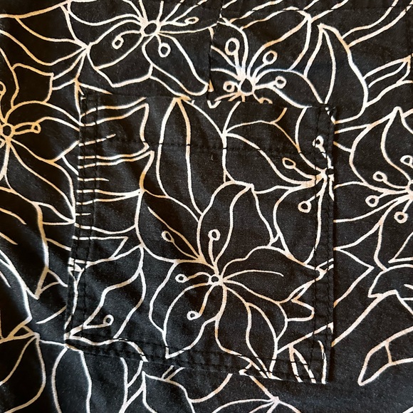 571. Women’s Gap Monstera jungle Black & White tie string Shorts Sz 6 - Picture 6 of 6